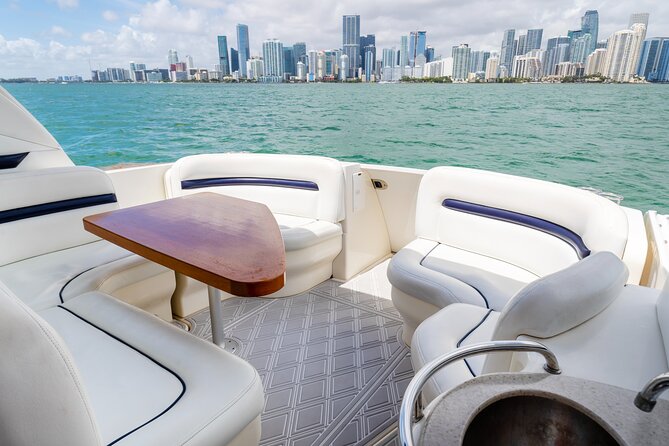 Private tour for 12 people on a 40 ft Yacht, Ft Lauderdale bay - Captains can shape the whole outing