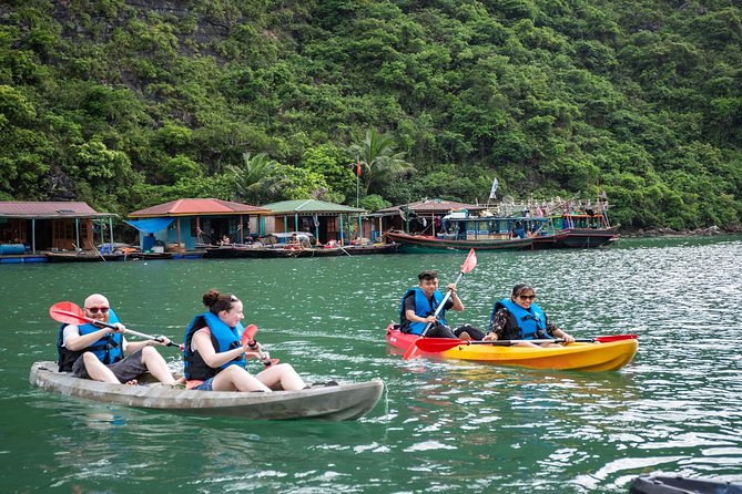 Private tour Halong Bay 1 Day Cruise with Cave, Kayaking - Vietnamese lunch with the islets outside