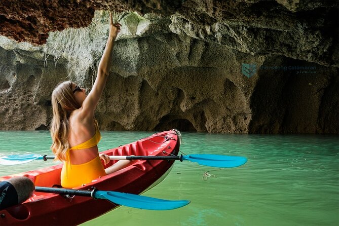 PRIVATE TOUR HALONG BAY ONE DAY with Cave, Kayaking, Bamboo Boat - What the $160 price really buys