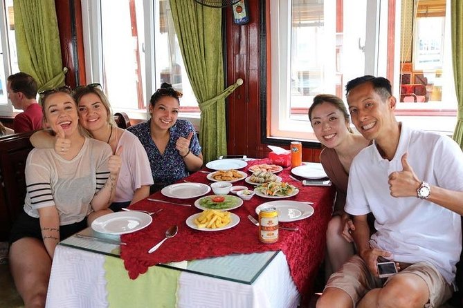 Private Transfer Hotel Pick Up for Small Group Halong Day Tour - Thien Cung Cave reveals the bay’s interior