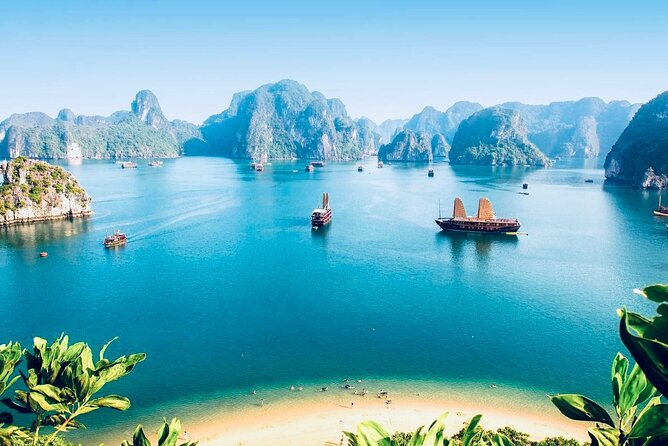 Private Transfer One Way From HANOI > HALONG - The 15-minute rest stop