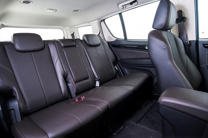 Private transfers HALONG <=> SAPA One Way (Free Hotel Pickup) - Inside the car for six to seven hours