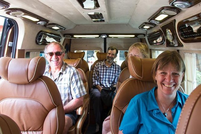Private Transfers Hanoi <=> Halong One Way by Limousine Vehicles - Hotel pickup in Hanoi and arrival at Halong