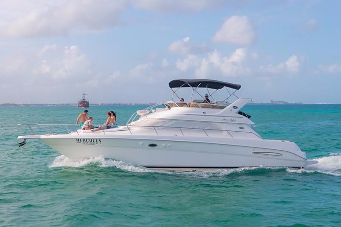 Private Yacht - 46 ft SeaRay Cancun Bay Snorkel 23P4 - Safety, Weather, and Comfort