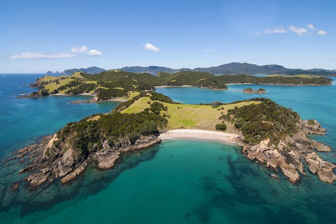 Private Yacht Charter and Island Excursions in the Bay of Islands - Lunch on board, with time to slow down