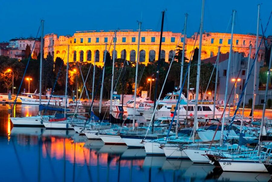 Pula: Harbor Cruise with unlimited Drinks - Who should choose this Pula cruise?