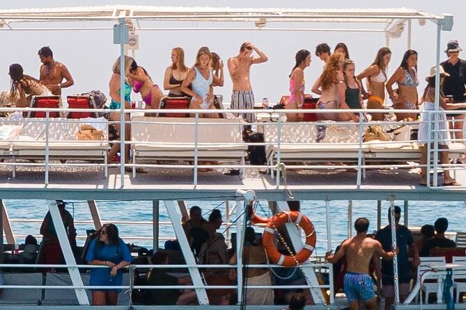 Rhodes Bay to Bay Swim Cruise-Greek Buffet w/wine included - Comfort, equipment, and practical details