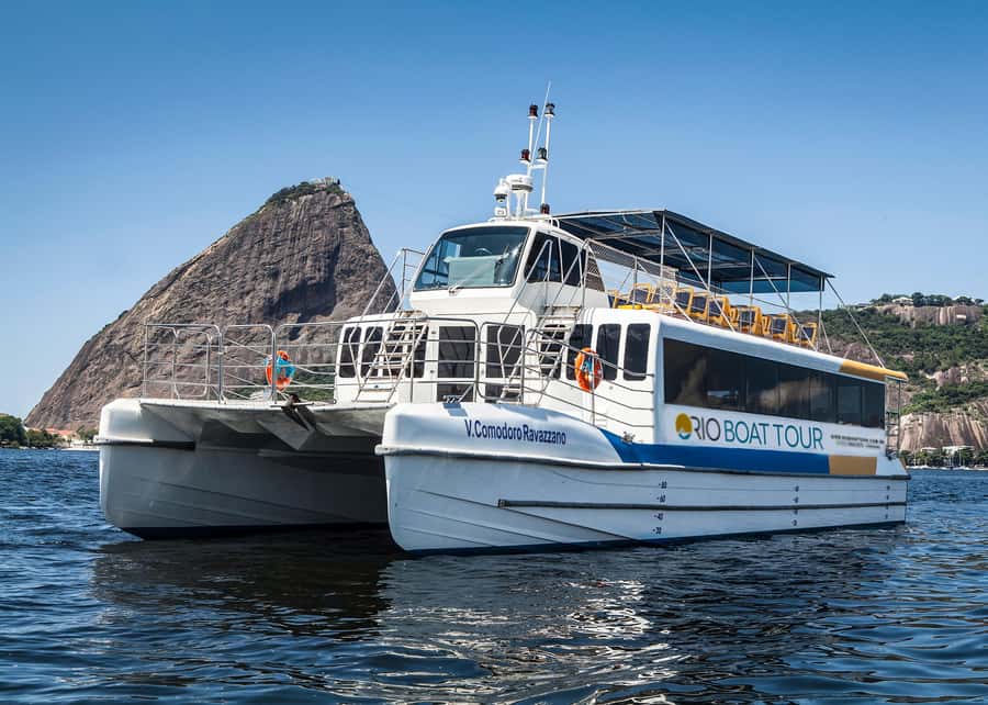 Rio: Boat Tour of Guanabara Bay - The port, Museum of Tomorrow, and Santos Dumont Airport