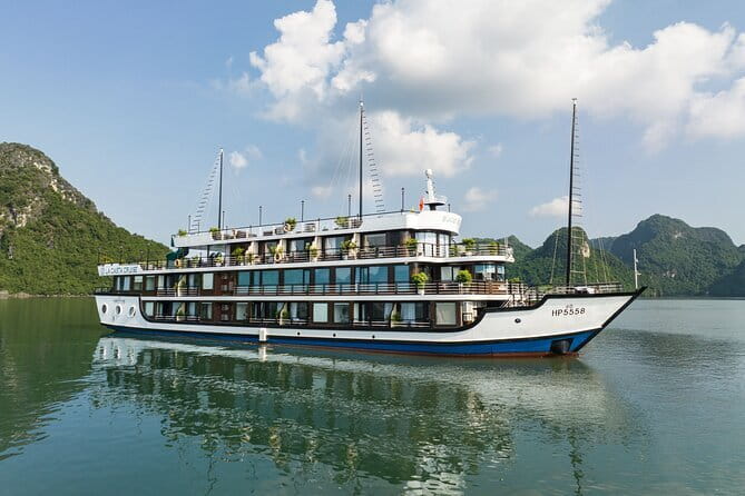 Rosy Cruise 3 Days Explore Halong Bay Lan Ha Bay Private Balcony - The Cai Be and King Kong Area on Day Three