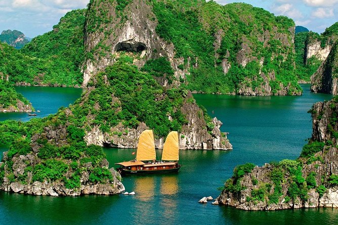 Round-Trip Hanoi to Halong Private Vehicle Charter - Choosing the right vehicle for your group