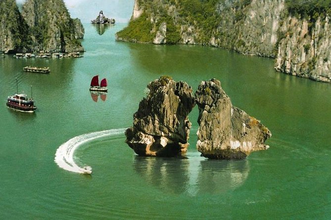 Round-Trip Hanoi to Halong Private Vehicle Charter - Comfort features that matter on a four-hour transfer