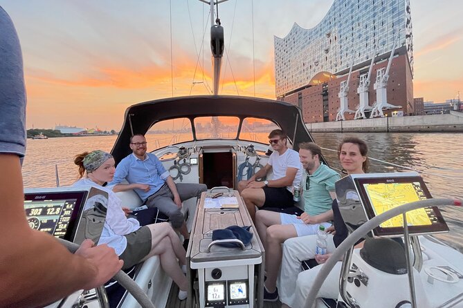 Sailingyacht-Event "Cruise in the City" - unique harbor tour! - Starting at Das Feuerschiff LV 13