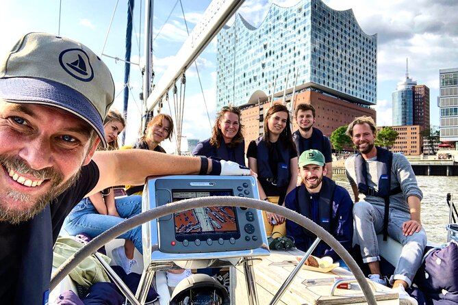 Sailingyacht-Event "Cruise in the City" - unique harbor tour! - Sailing past the Elbphilharmonie