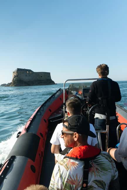 Saint-Malo: Sailing & discovering the Bay - Setting out from Tour Solidor