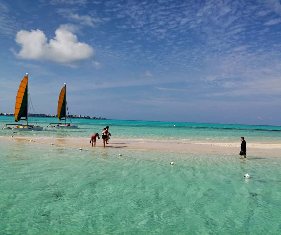 San Andres: Private San Andres Bay Tour by Luxury Speedboat - Aquarium Key is the main snorkeling stop