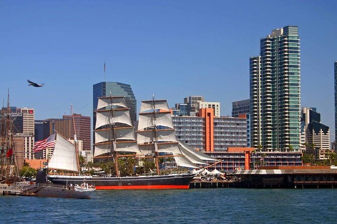 San Diego: Harbor Cruise - What the yacht is like onboard