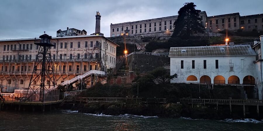 San Francisco: Alcatraz Night Tour with SF Bay Cruise - Why Alcatraz at night feels so different