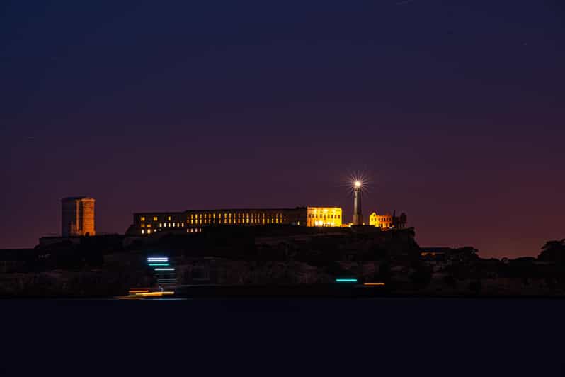 San Francisco: Alcatraz Night Tour with SF Bay Cruise - Following the audio tour inside the prison