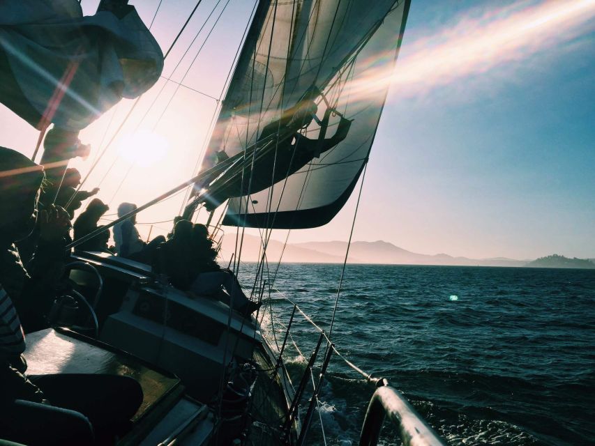 San Francisco: Bay Sailing Tour with Drinks - Alcatraz, Angel Island, and the Bay Bridge