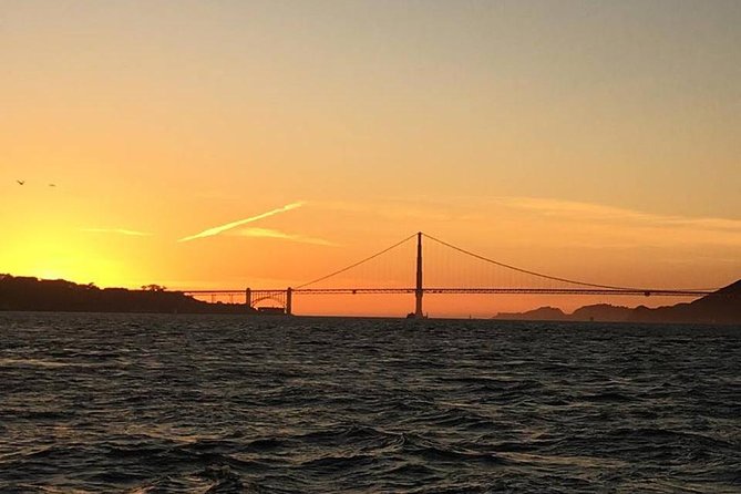 San Francisco Bay Sunset Catamaran Cruise - Choosing the right place on the catamaran
