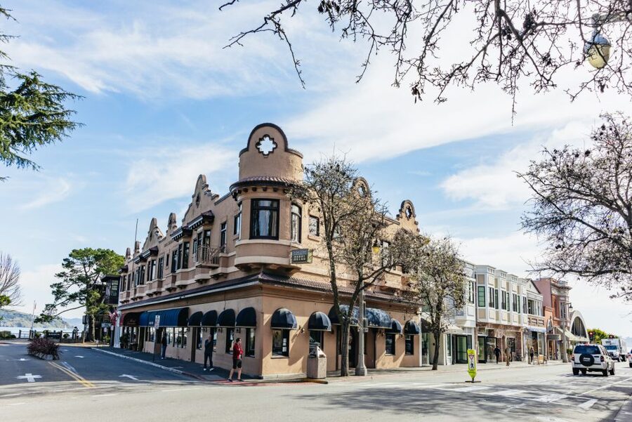 San Francisco: Muir Woods, Sausalito and SF Bay Cruise - Transportation, guide style, and daily comfort