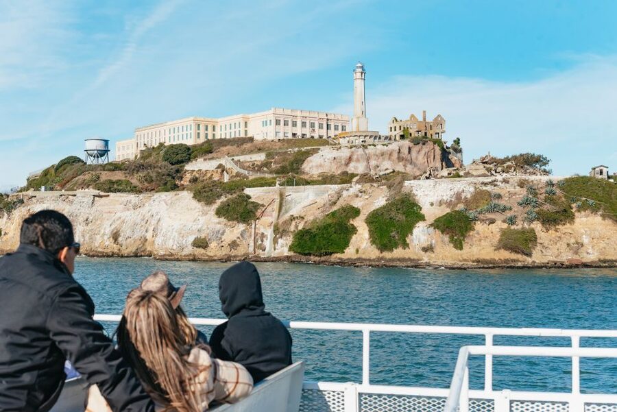 San Francisco: Skip-the-Line Escape from The Rock Bay Cruise - Crissy Field, Fort Mason, and the wider bay