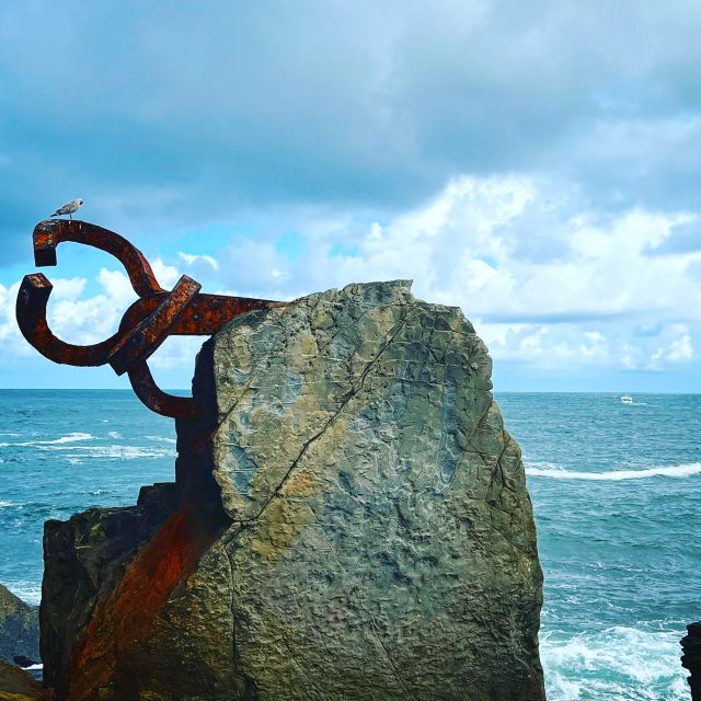 San Sebastian: Sustainable Catamaran Cruise with Audio Guide - Should you book the Ciudad San Sebastián cruise?
