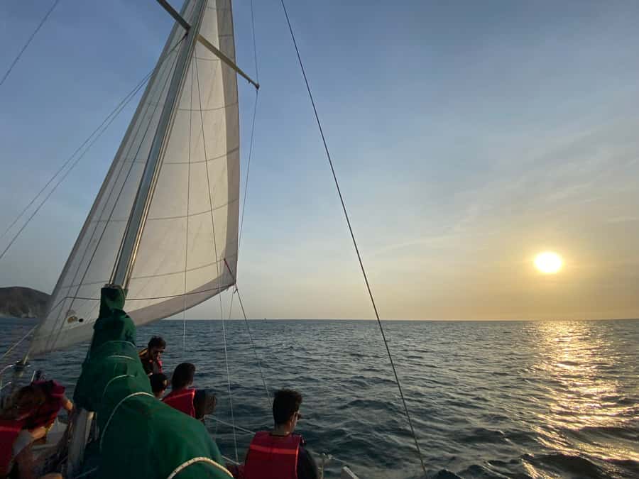 Santa Marta: Sunset Cruise Around the Bay - Anchoring for the sunset