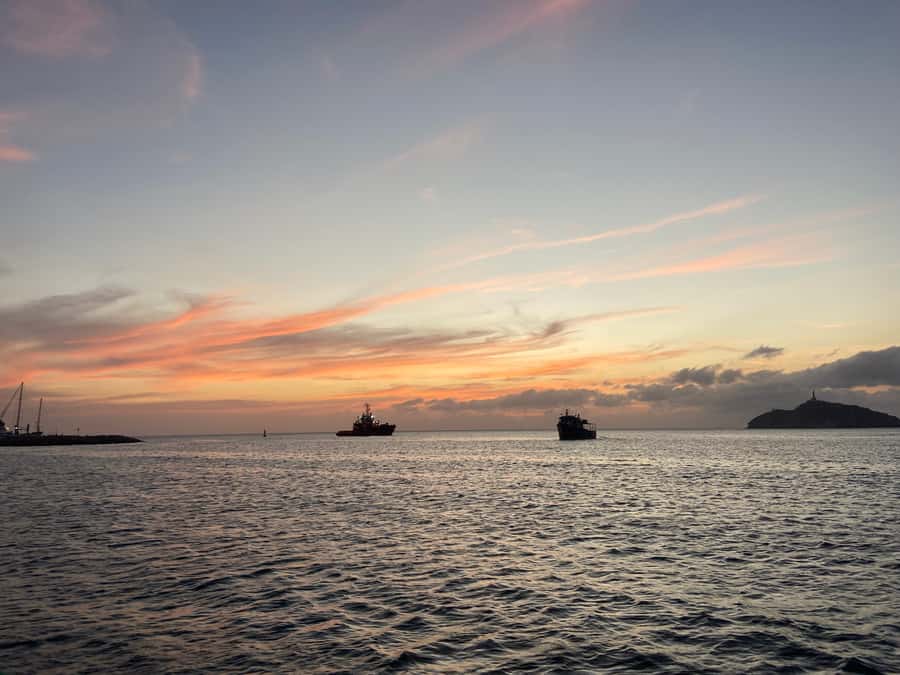 Santa Marta: Sunset Cruise Around the Bay - How the evening unfolds