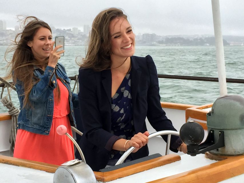Seattle: Tall Ship Harbor Cruise - Drinks on deck and comfort aboard