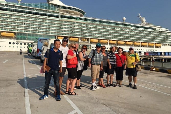 Shore Excursion: Full-day Hanoi City Tour from Halong Port - What the guide and group size add