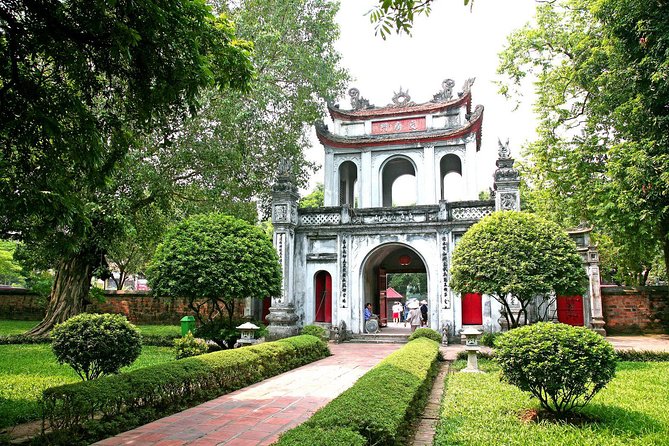 Shore Excursion: The Beauty of Hanoi City from Halong Cruise Port - The Old Quarter: Hanoi at street level