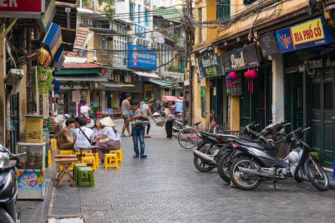 Shore Excursion: The Beauty of Hanoi City from Halong Cruise Port - Imperial Citadel of Thang Long: royal power in the capital