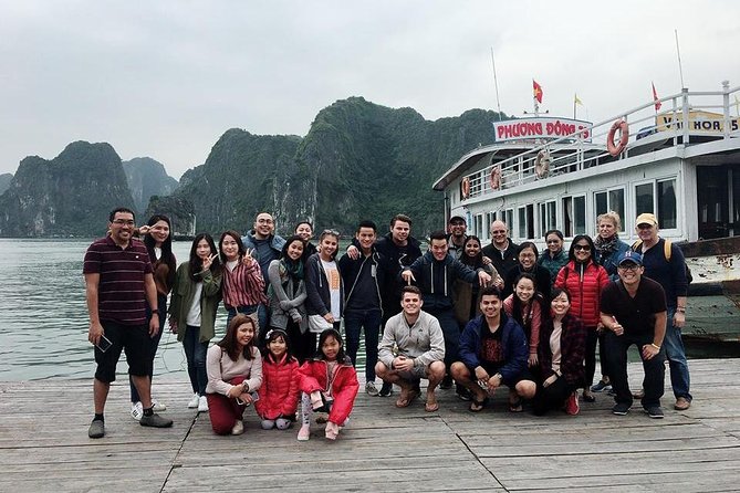 Small Group Halong Islands, Cave, Kayak. Seafood Lunch. Transfers - Seafood lunch served on the cruise
