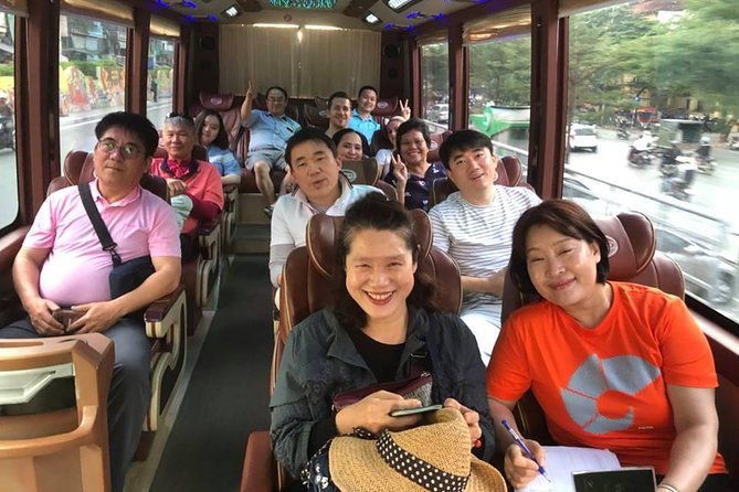 Small Group Halong Islands, Cave, Kayak. Seafood Lunch. Transfers - What the $141.54 price covers