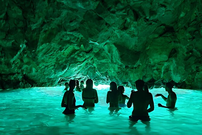 Small Group Speedboat Adventure Trip to Grama Bay - What the $131.12 price really covers