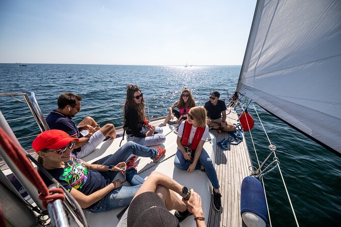 Sopot: Yacht Cruise Around the Bay with Welcome Drink - Key points to know before booking