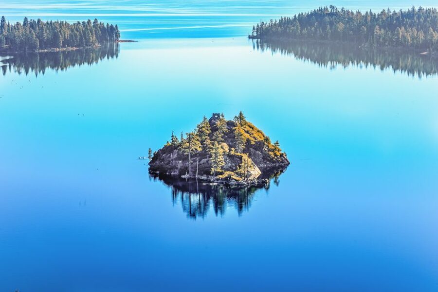 South Lake Tahoe: Sightseeing Cruise of Emerald Bay - Entering Emerald Bay and viewing its landmarks