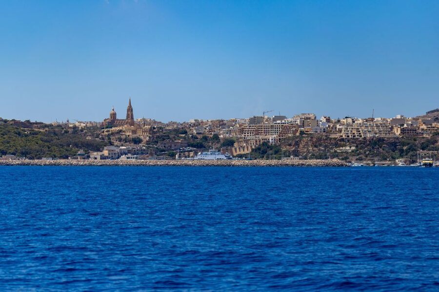 St. Paul's Bay: Gozo, Comino & St. Paul's Bus & Boat Tour - Who should book this boat and bus tour?