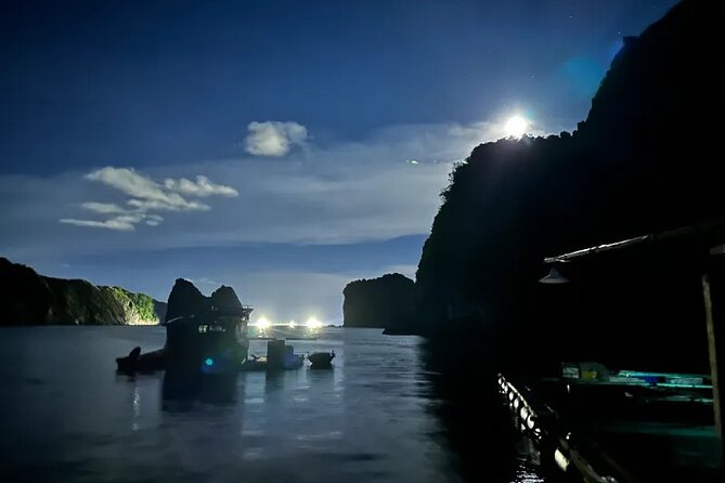 Sunset and Plankton Bioluminescent Night Kayak Lan Ha Bay - What the guides add to the evening