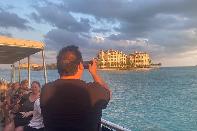 Sunset Cruise of Biscayne Bay Millionaire Homes & Cash Bar - Finding the boat at Bayfront Park