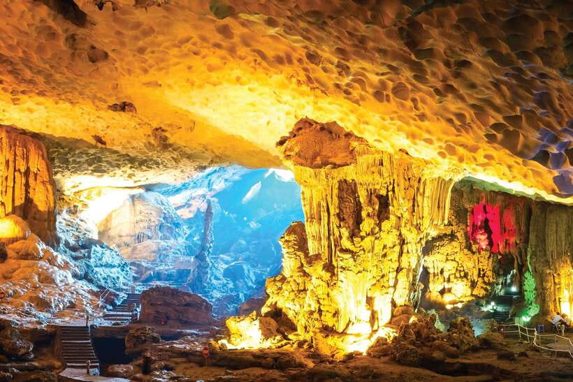 Swan Cruises: Bai Tu Long Bay 2 Days 1 Night - Why Bai Tu Long Bay makes a good two-day cruise