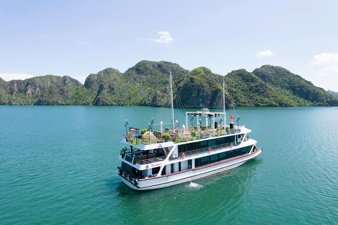 Sweetness Cruise Ha Long Bay: Caves, Kayaking, Swimming & Lunch - Key points at a glance