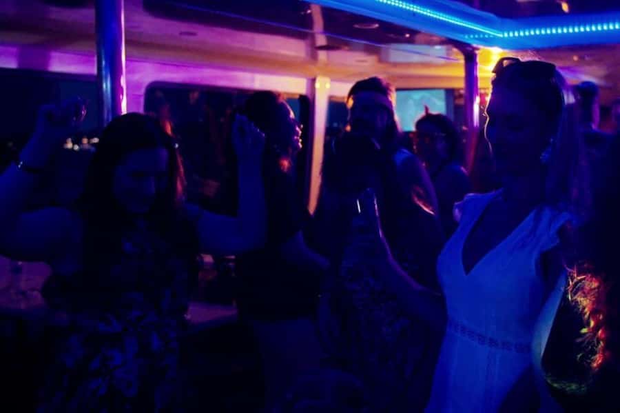 Sydney: 3 Hour Abba Tribute Show Harbour Cruise with Buffet - The buffet dinner and what the price covers