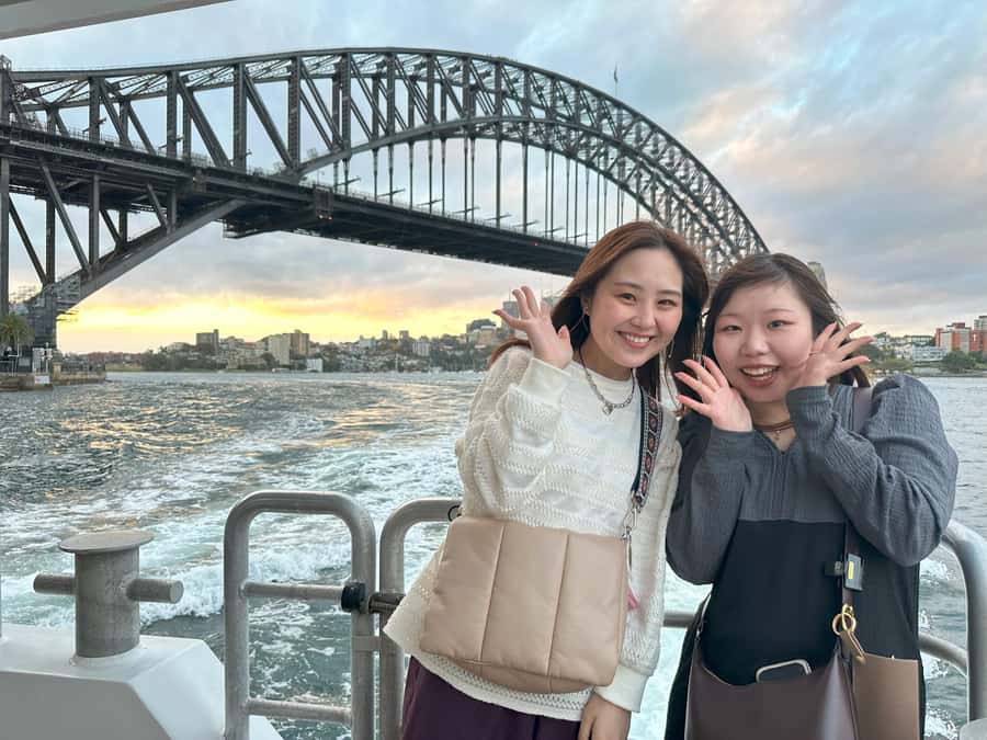 Sydney Harbour Sightseeing Cruise from Circular Quay - Mrs Macquarie’s Chair, Garden Island, and Fort Denison