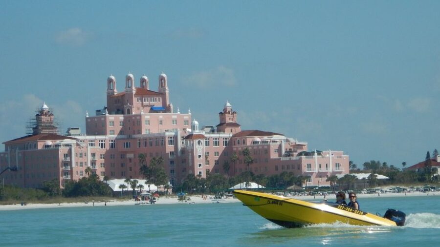 Tampa Bay 2-Hour Speedboat Adventure - Forty-five minutes toward St. Petersburg