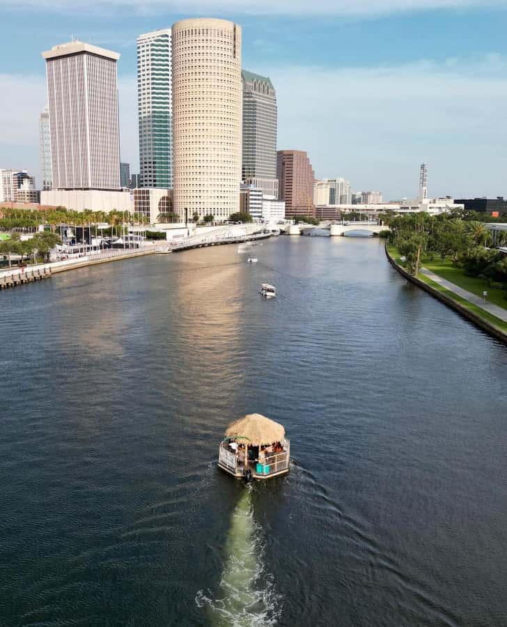 Tampa Bay: Downtown Tampa Tiki Cruise - Who will enjoy this cruise most