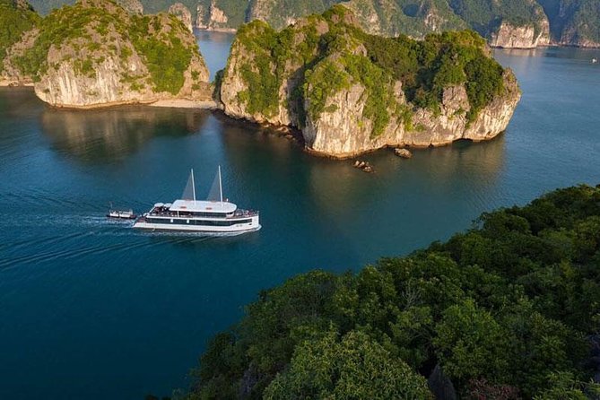 The Most Luxurious Ha Long Bay 1 Day Trip - Jadesails Cruise - Lunch with Vietnamese flavors onboard