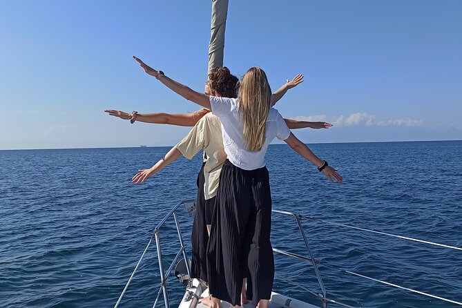 Thessaloniki: Half-Day Sailing Cruise to Shipwreck Bay - Lunch on board with Makis