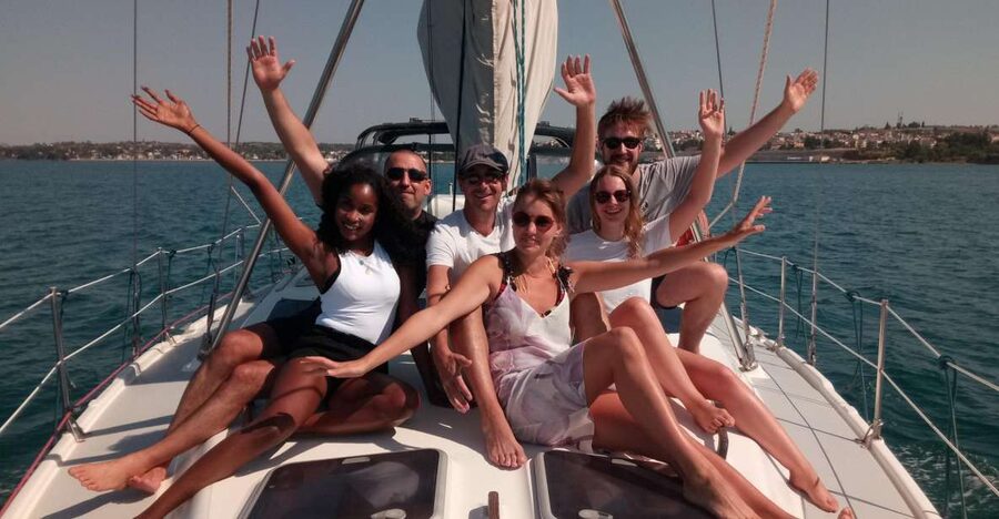 Thessaloniki: Half-Day Sailing Cruise to Shipwreck Bay - Who will enjoy this cruise most